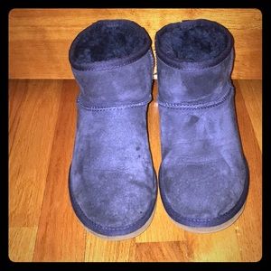 Navy Ugg short boots